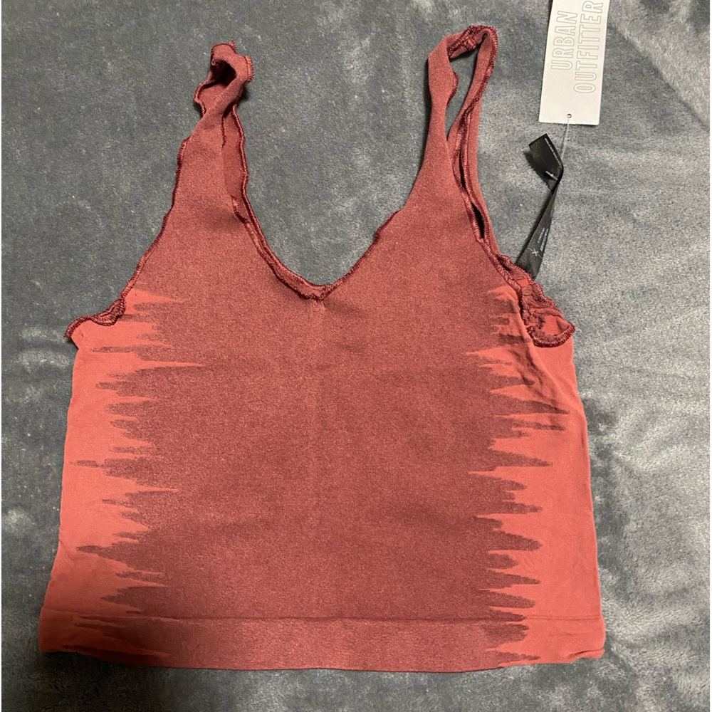 Urban Outfitters drew shadow seamless tank